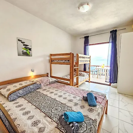 Appartement Octopus-3 By Interhome *