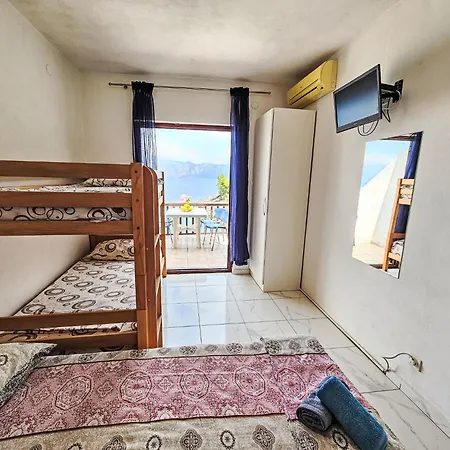 Octopus-3 By Interhome Appartement *