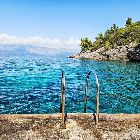 Octopus-3 By Interhome * Bogomolje