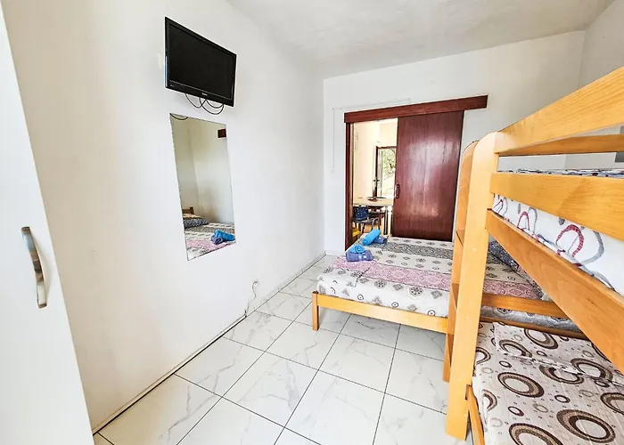 Lägenhet Octopus-3 By Interhome