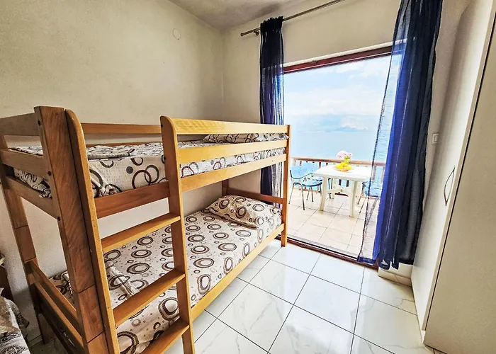 Lägenhet Octopus-3 By Interhome